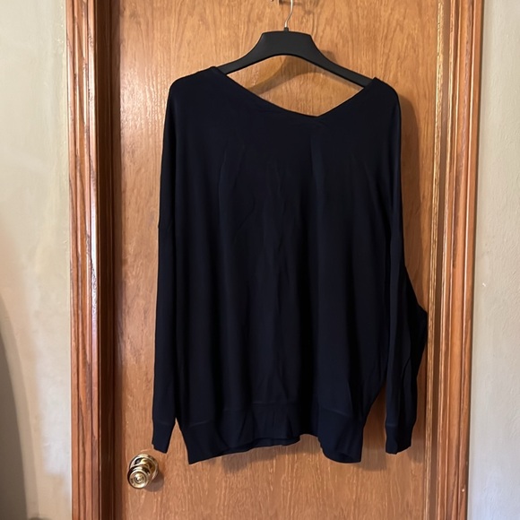 CAbi 5322 Beals Asymmetrical Sweatshirt Top XL - Picture 4 of 4